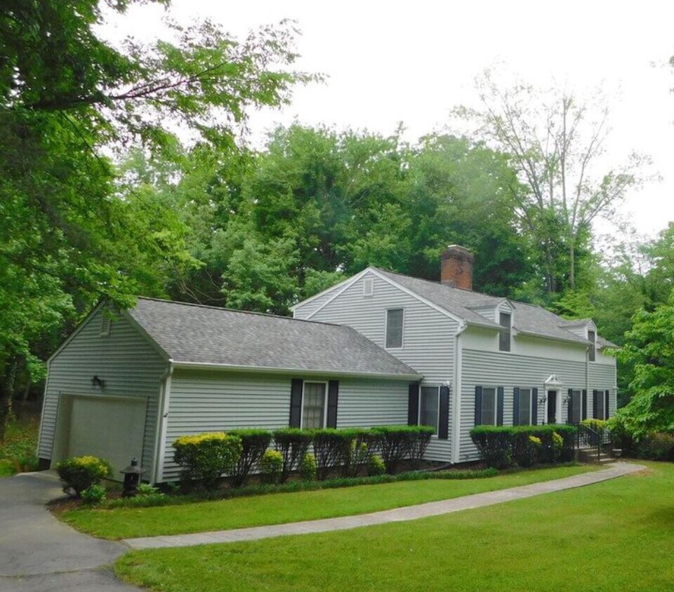 204 Grayson Rd  