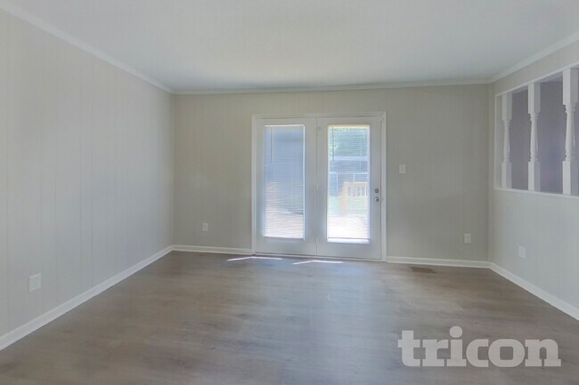Building Photo - 605 Colorado Ct