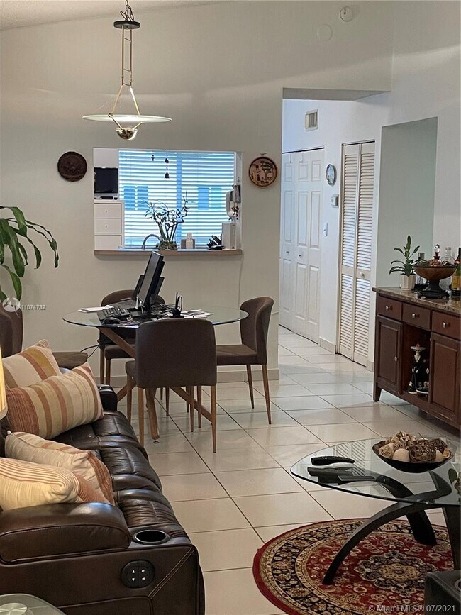 Foto del edificio - 6425 SW 130th Pl