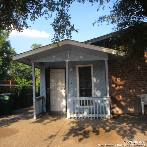 Primary Photo - 324 S San Eduardo Ave