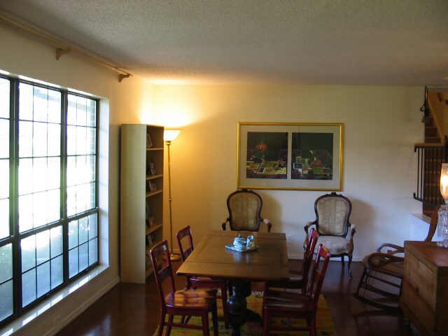 Foto del edificio - 4786 Rustling Oaks Dr