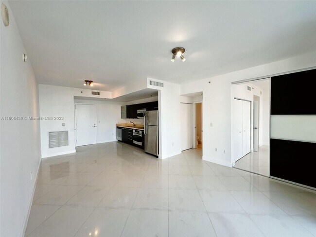 Foto del edificio - 90 SW 3rd St