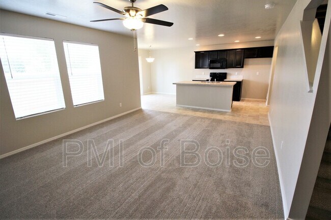 Foto del edificio - 13555 Palm Beach Dr