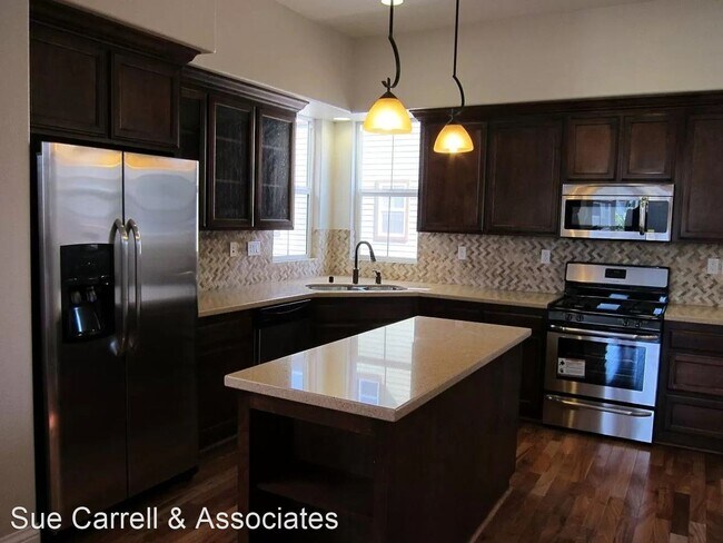 Building Photo - 3 br, 3.5 bath House - 4022 Calloway Dr.