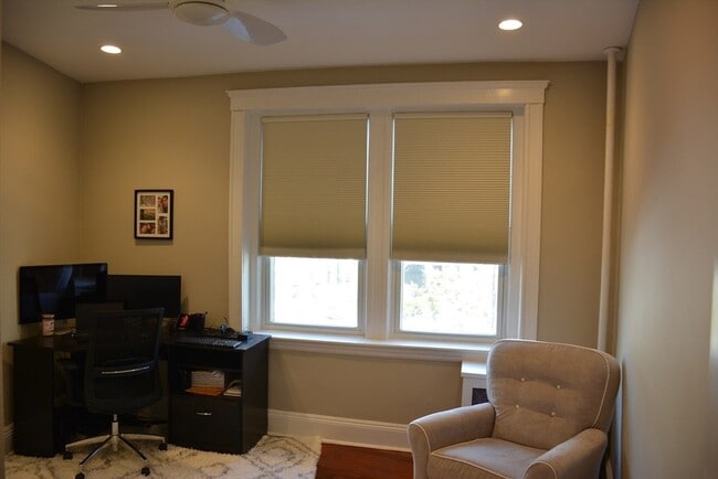 Building Photo - 33 Dwight St