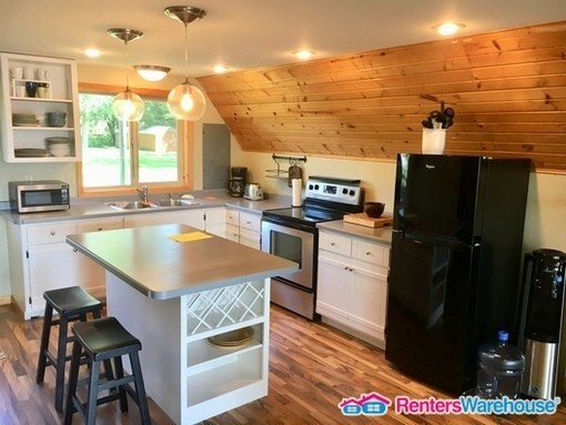 Foto del edificio - Beautiful Lake House for Rent!