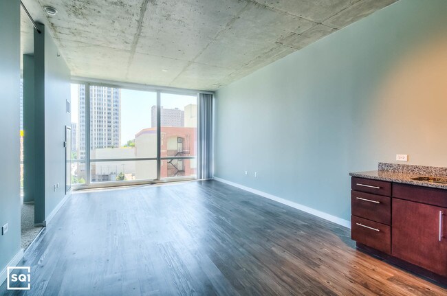 Building Photo - 1451 S State St
