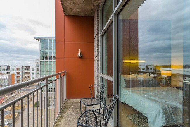 Foto del edificio - 2115 Yeaman Pl