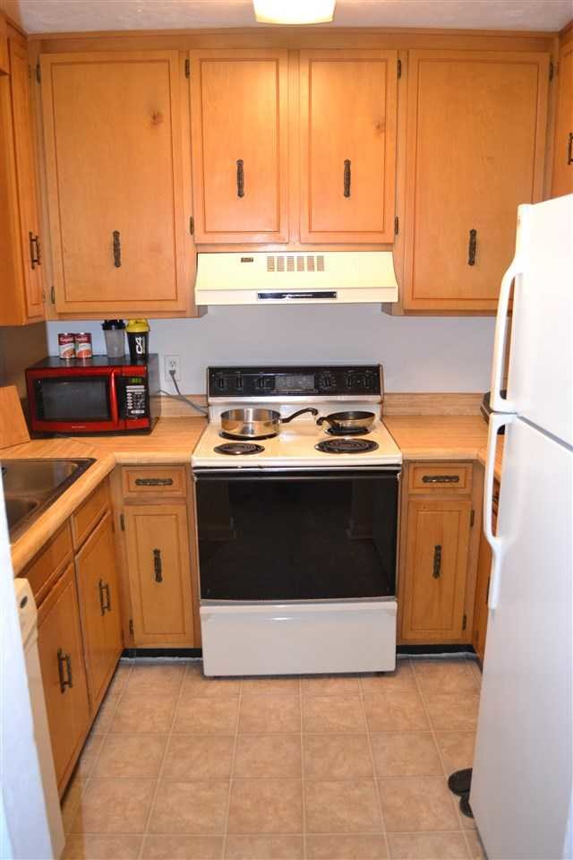 Building Photo - 1104 Greentree Ct