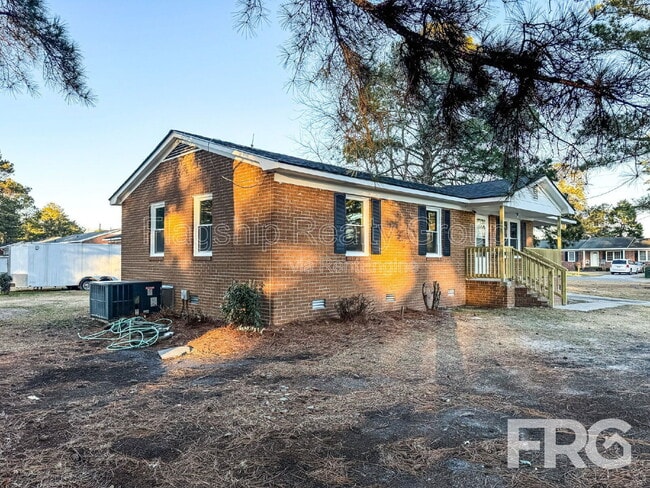 Photo - 530 Hillcrest Ave House