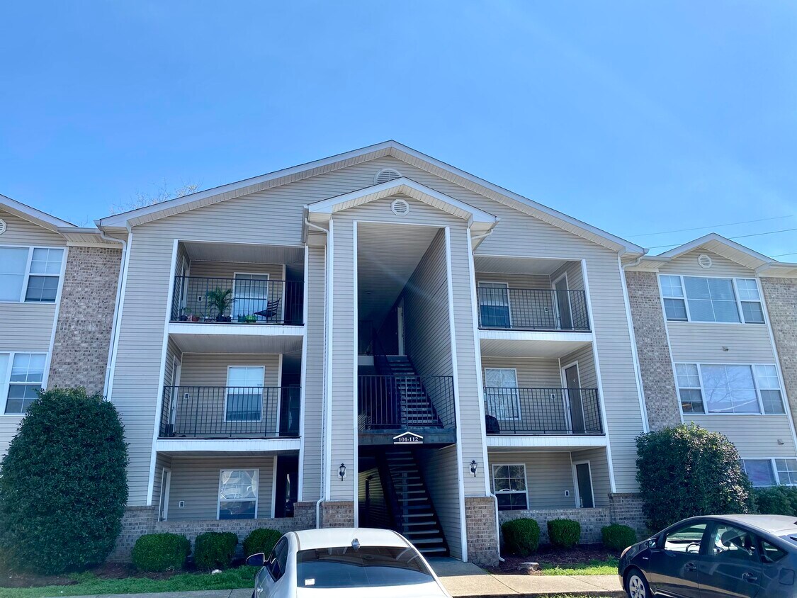 1909 Campus Flats Apartments 1909 Creason St Bowling Green, KY