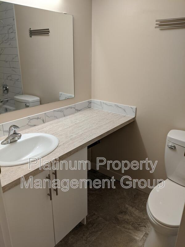 Photo du bâtiment - 322-326 6 Ave NE