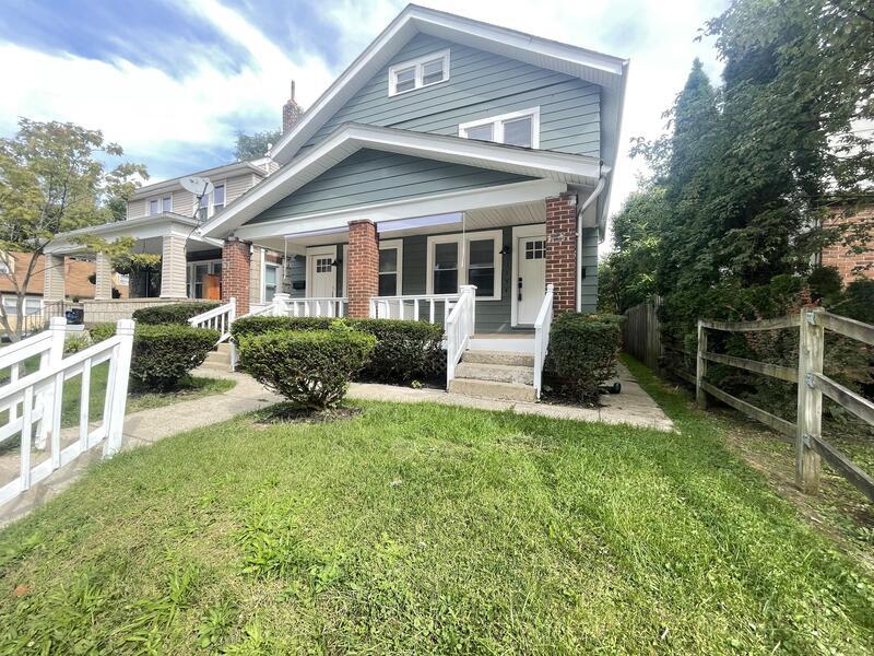 Primary Photo - 1354 Oakwood Ave