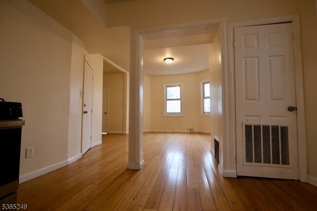 Photo - 16 N 5th St Apartment