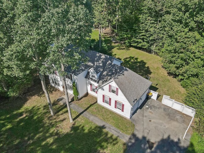 Foto del edificio - 198 White Pine Trl