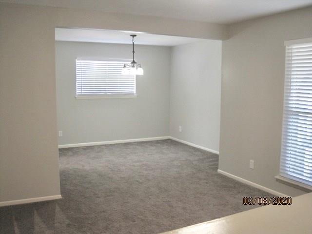 Foto del edificio - 16011 Hickory Knoll Dr