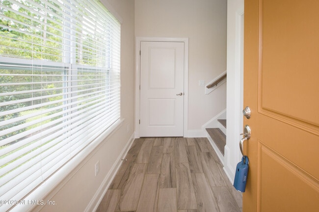 Foto del edificio - 136 Oyster Bay Way