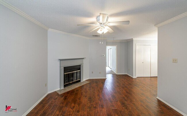 Building Photo - 3636 Greenacres Place Dr