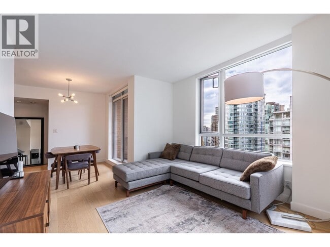 Photo du bâtiment - 788-2788 Richards St