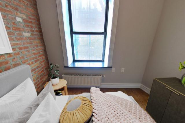 Foto principal - 3 bedroom in New York NY 10003