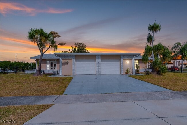 Foto del edificio - 6004 Deming Ave