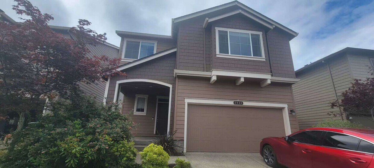 Primary Photo - 4 bedroom with one large bonus room