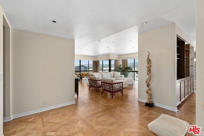 Building Photo - 10750 Wilshire Blvd