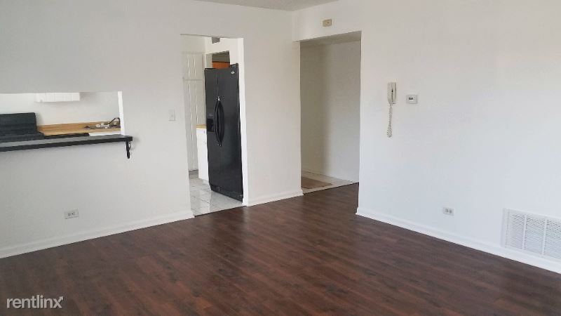 Primary Photo - 4 br, 2 bath Condo - 855D Village Quarter Rd