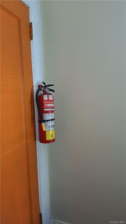 Foto del edificio - 314 E 187th St