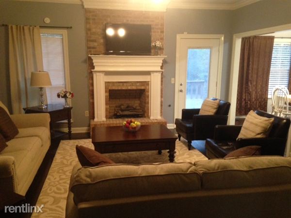 Primary Photo - 700 Forest Woods Dr
