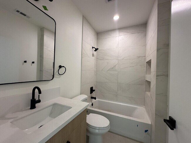 Foto del edificio - Brand New Construction 3 Bed | 2 Bath - Es...