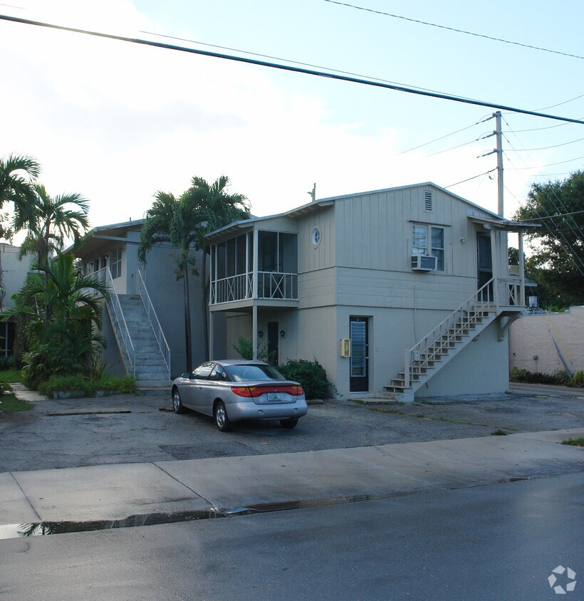 Foto principal - 1200 SE 1st St