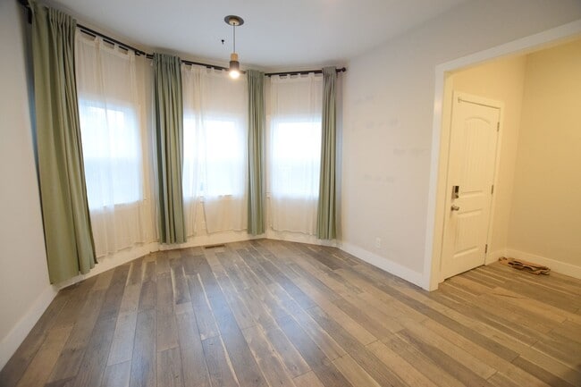 Photo - Stylish Oakland Retreat – 3BR, 2BA + Huge ... House