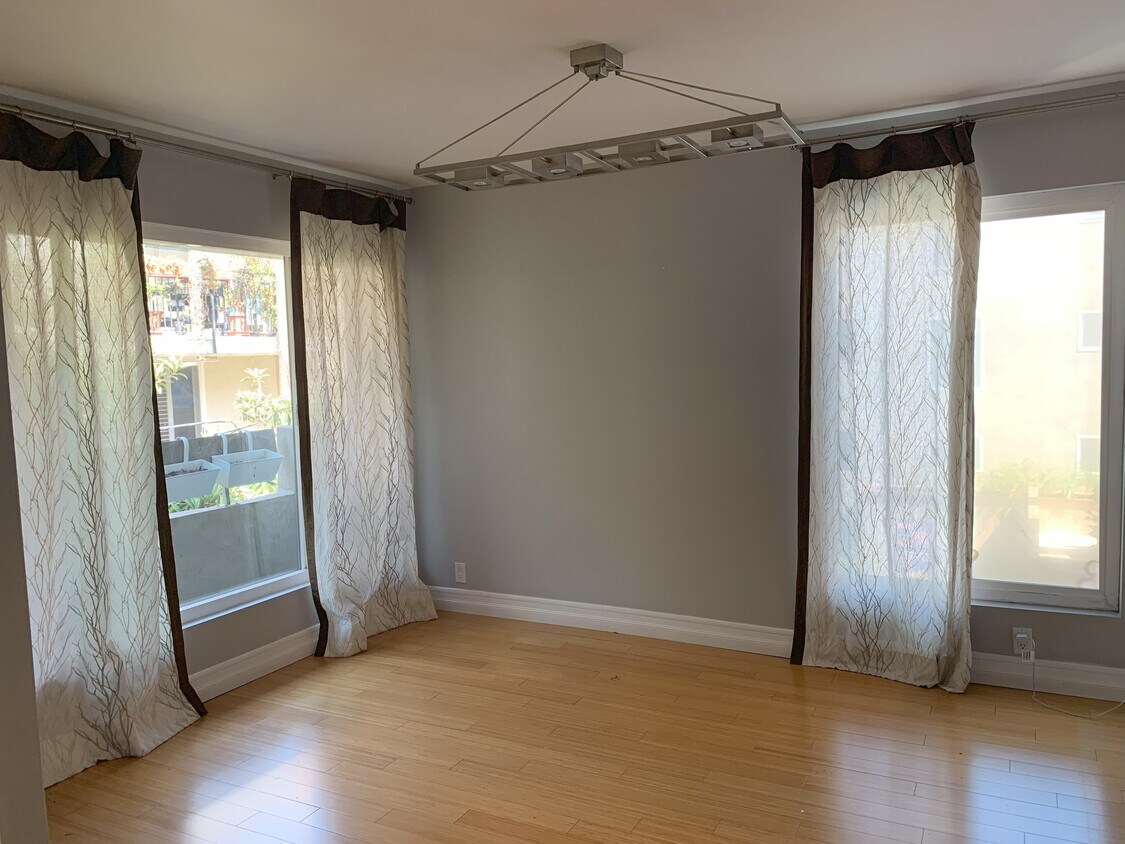 Foto principal - 1888 Greenfield Ave