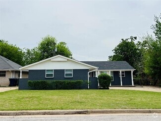Building Photo - 1112 NW 103rd St