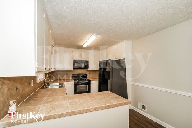 Foto del edificio - 2923 Old Dallas Rd SW