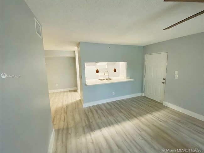 Building Photo - 12106 St Andrews Pl