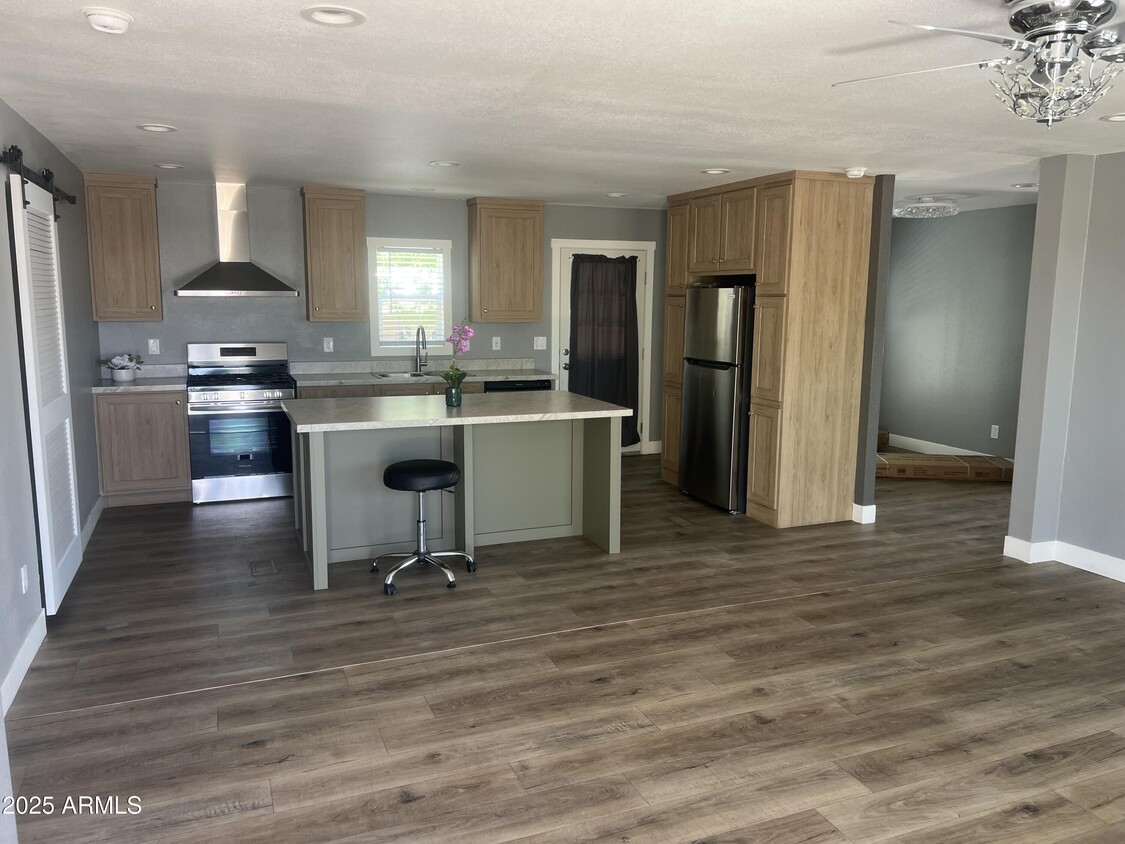 Foto principal - 4214 E Fremont St