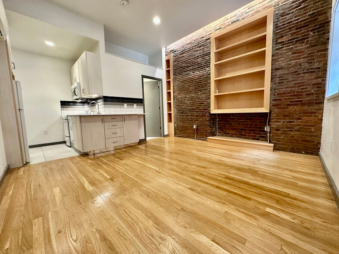 142 Bowdoin St, Boston, MA 02108 Apartments in Boston, MA