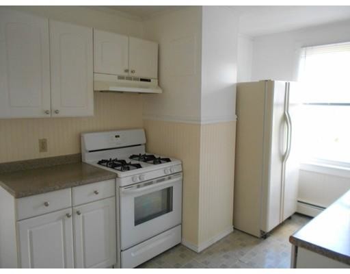 Building Photo - 27 Meade St