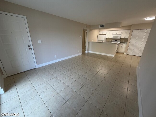 Foto del edificio - 5317 Summerlin Rd