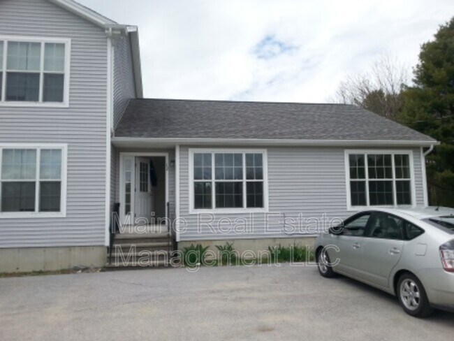 Foto del edificio - 12 Ada Dr