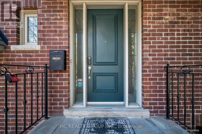 Photo du bâtiment - 12 Rappert Ave