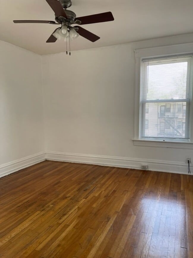 Building Photo - 6025 Pershing Ave