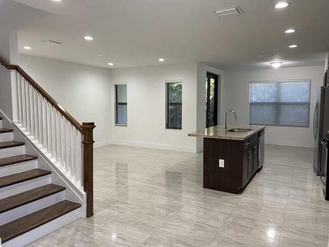 Building Photo - 269 Bella Sol Way