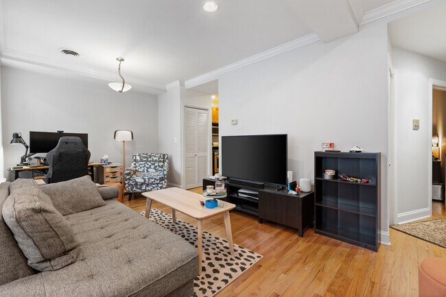 Foto del edificio - 945 W Gordon Terrace