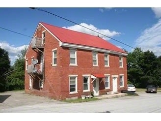Foto principal - 104 Main St