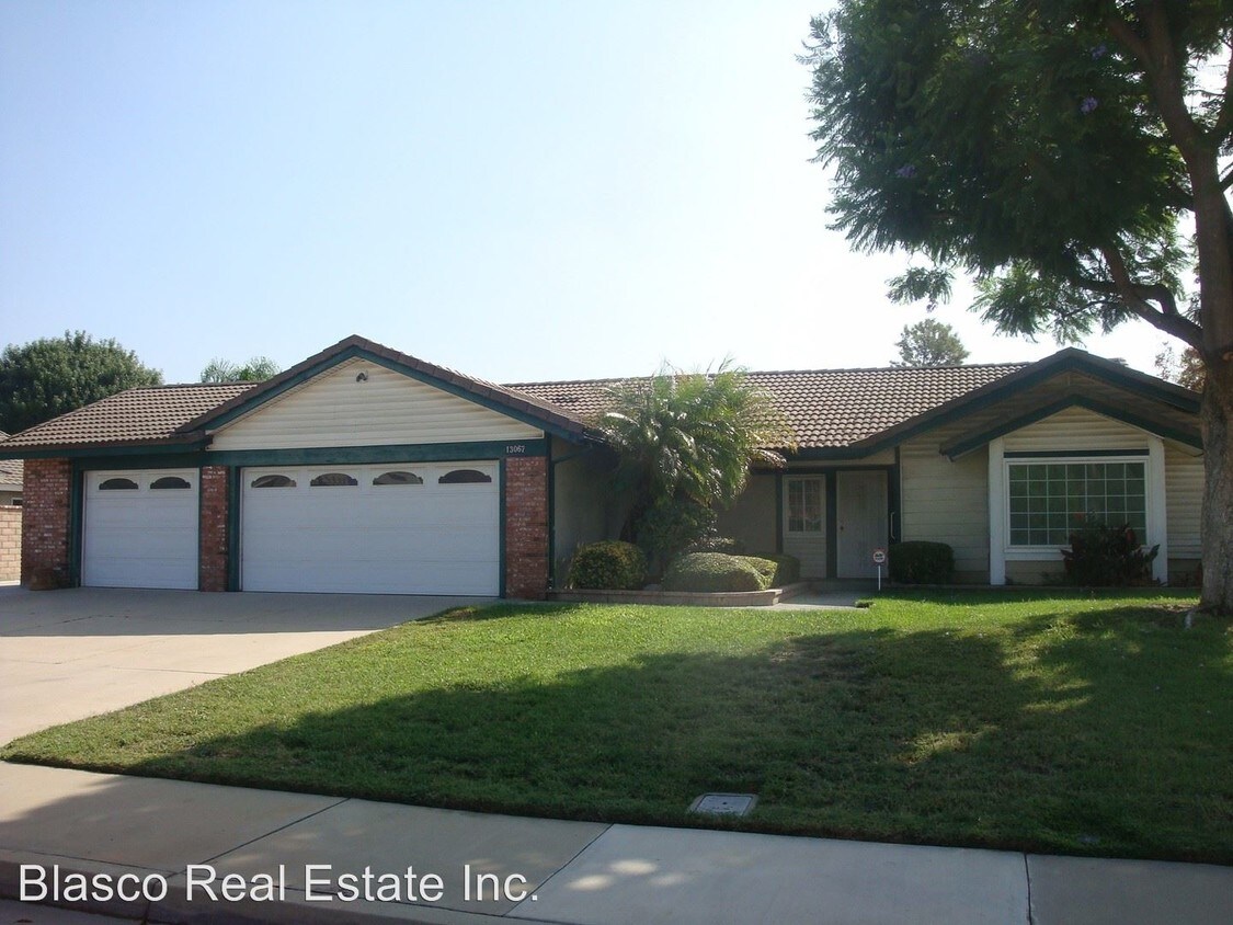 3 br, 2 bath House 13067 San Marcos Pl House Rental in Chino, CA