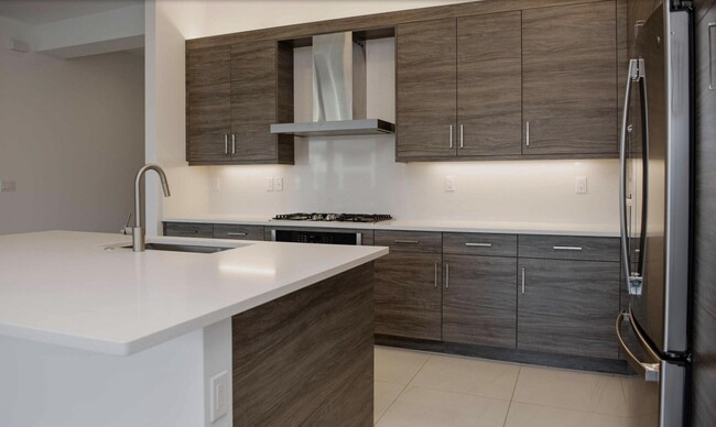 Building Photo - 17035 Wandering Wave Ave