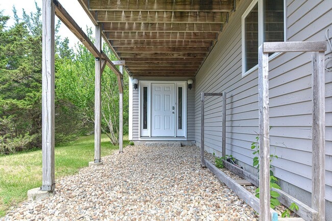 Building Photo - 206 Atlantic St
